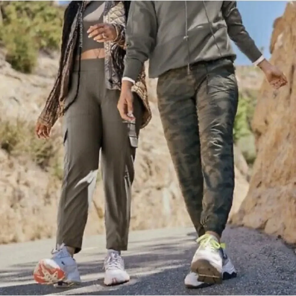 Athleta Brooklyn Textured Lined Joggers